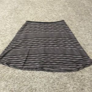 A line Sophie Max skirt in black and grey.